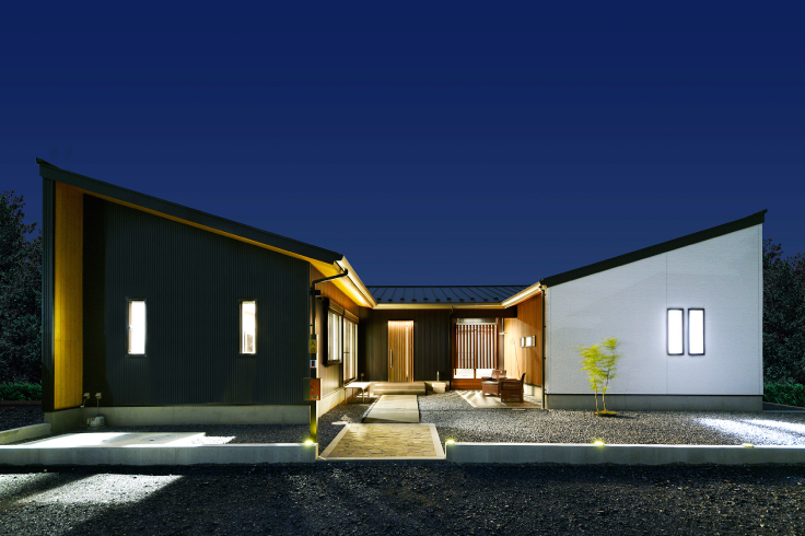 スタイリッシュな機能的デザイン住宅（茨城県筑西市のデザイナーズハウス）